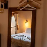 Dom wakacyjny Numero 8 A Traditional Basque Village Homestead *